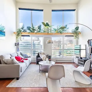 Loft In Downtown With Free Parking , Vancouver Canada